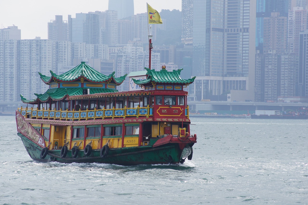 揭秘香港旅游性价比之选，最新报价及攻略全解析