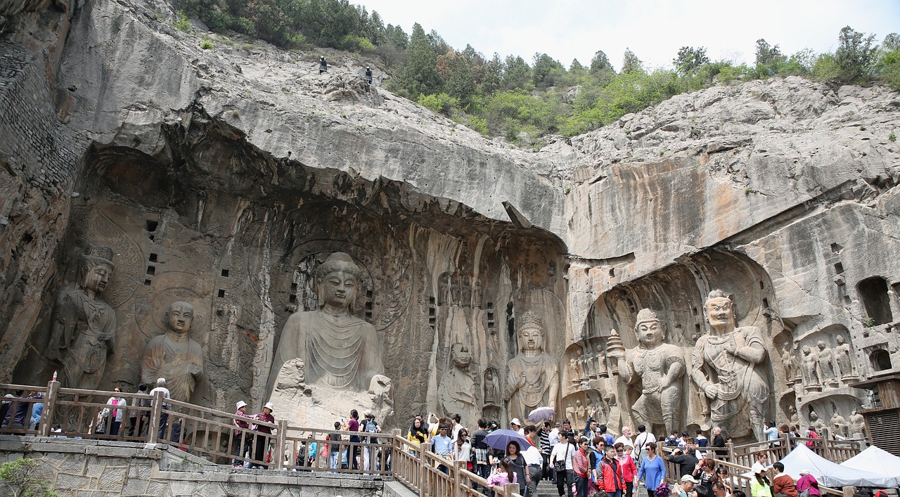 味蕾之旅，探索中国各地的美食旅游胜地